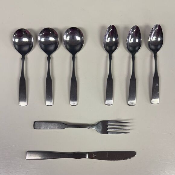 Vintage Northland Stainless Flatware Royal Provincial 8 Pieces - Picture 1 of 5